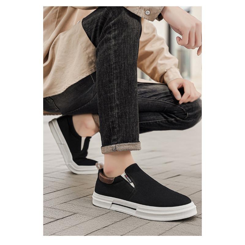 Men's Spring-Summer Classic Comfortable Versatile Casual Cloth Shoes For Everyday Wear.