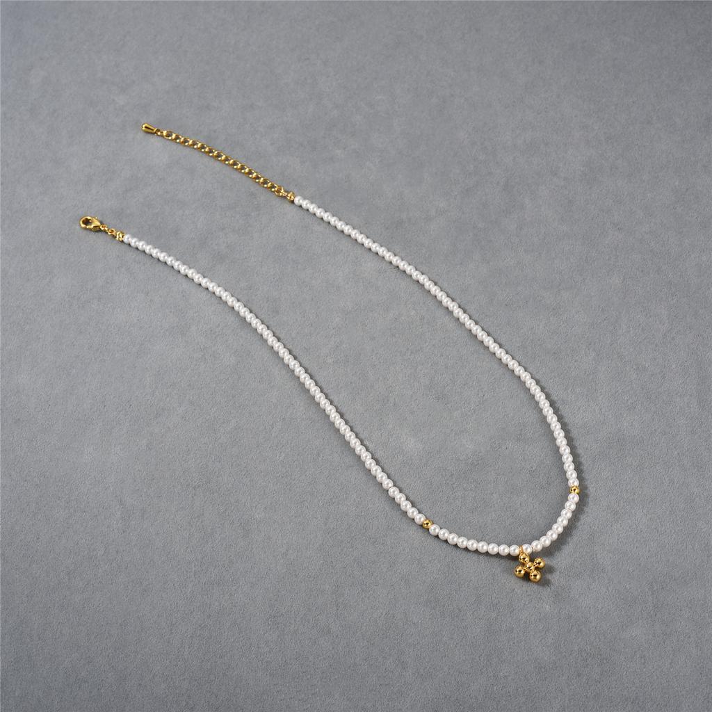 French Niche Soft And Beautiful Simple And Compact Commuter Imitation Pearl Cross Pendant Temperament Short Necklace Collarbone Chain Women