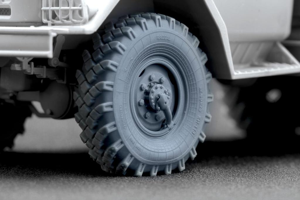 Truck Wheel Set Plastic Model Parts SCXWM35017S Scale-X 1/35 ZiL-131 Weight-Deforming (7 pieces) (for ICM) (Military Vehicle)