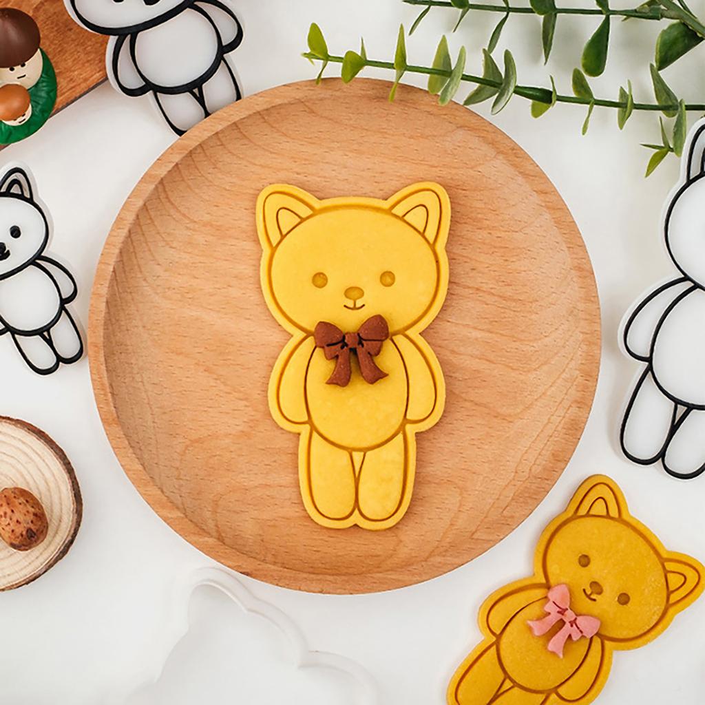Plastic Biscuits Molds Cookie Stamp Cartoon Animals Cookie Cutter Fondant Cake Molds Kitchen Pastry Baking Tool
