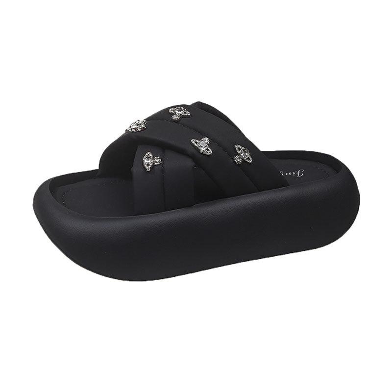 European bread cross with thick-bottomed rhinestone cool slippers for women to wear in the summer of 2025, popular beach one-word drag tide