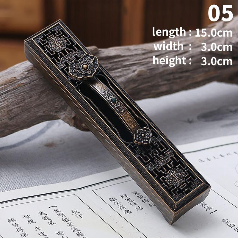 

Retro Incense Burner Creative Zen Antique Copper Alloy Incense Holder Traditional Chinese Type Carving Home Office Censer Box