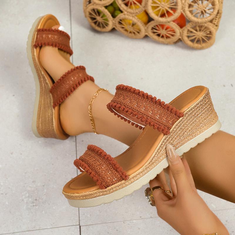 Bohemian Embroidery Straps Slippers Women 2025 Summer Comfortable Platform Wedges Shoes Women Round Toe High Heels Sandals Women
