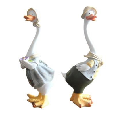 Farm Duck Statue Housewarming Gift Home Decor Simulation Creative Lawn Ornament for Cafe Yard Balcony Indoor Outdoor Patio