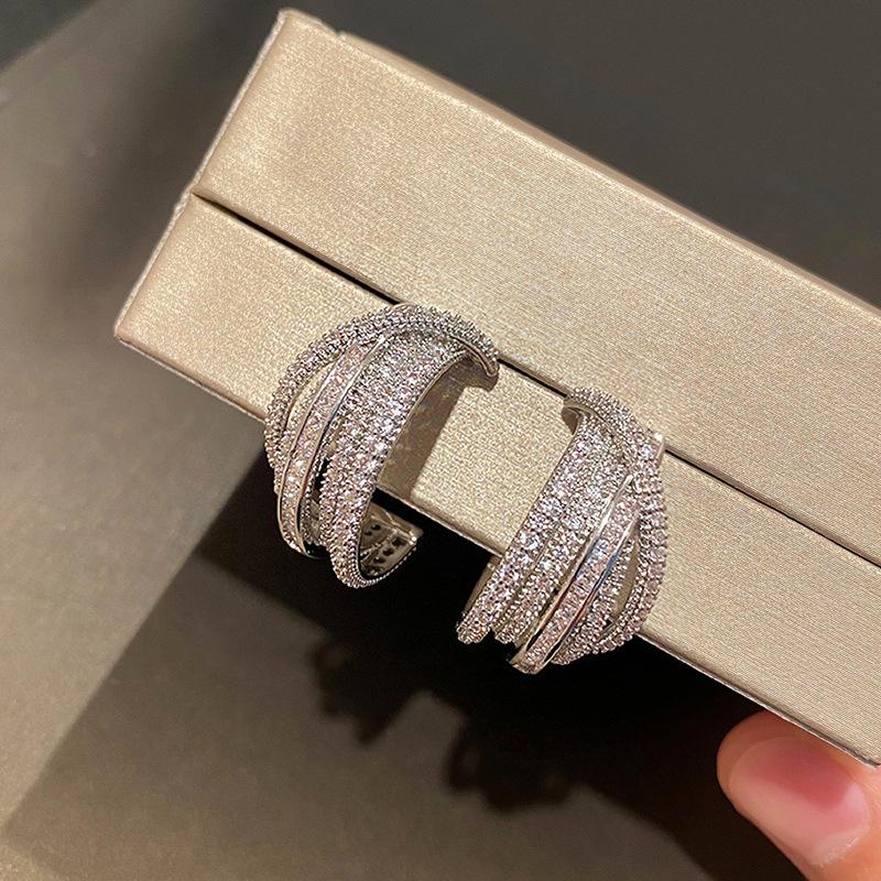 European and American New Cross Layered Line Design Zircon Fashion Personality Design Sense Personality Temperament Zircon