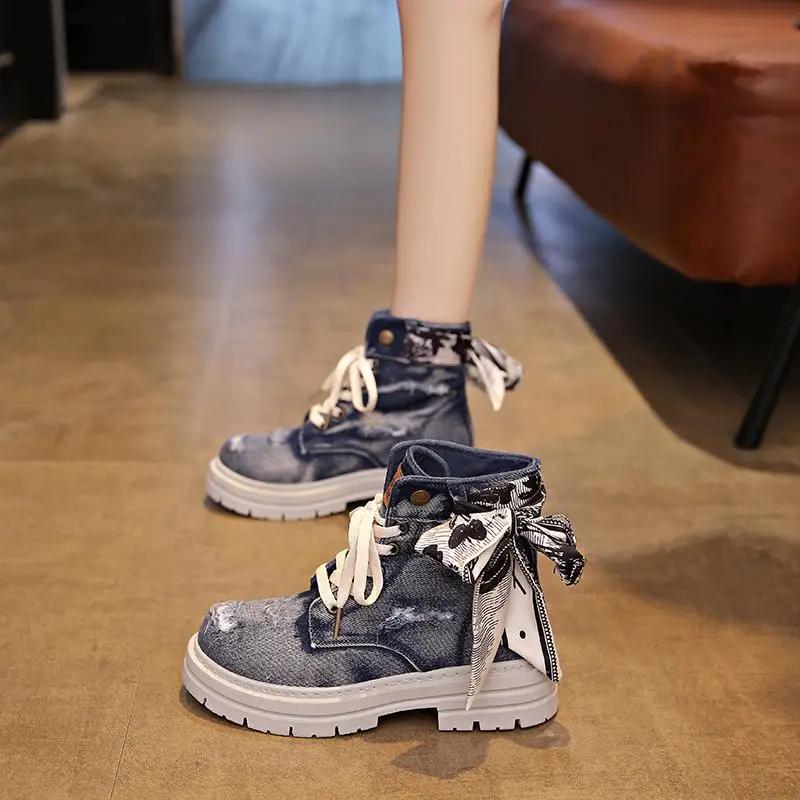 

Модная женская обувь 2025 Женские осенние ретро джинсовые ботинки в британском стиле в иностранном стиле маленькие короткие ботинки на толстой подошве с увеличением роста 35 синий