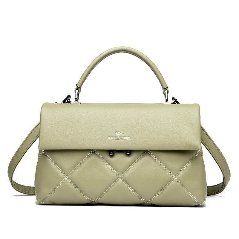 A Classic Women's Handbag—the Perfect Choice for Everyday Use