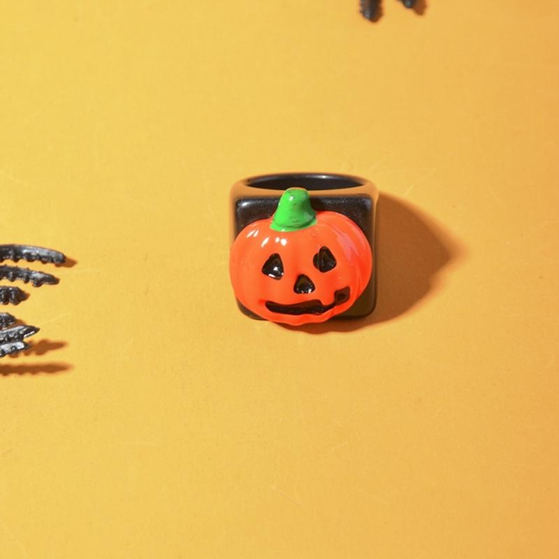 Fashion Lightweight Rings Bat Specter Pumpkin Stacking Rings Big-eyed Crystal Exaggerated Rings Suitable for Ladies