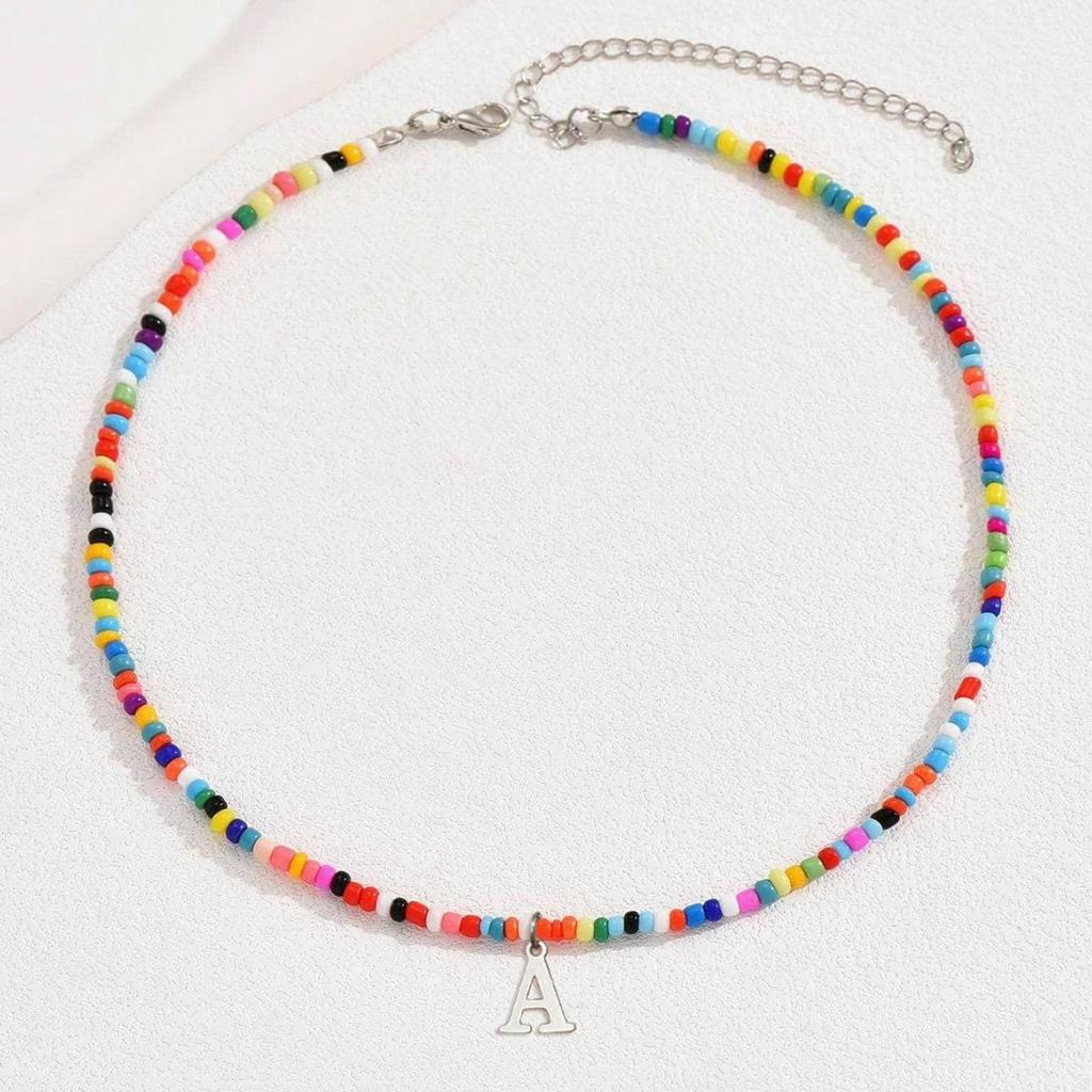 Collana Minimalista di Lusso Leggero Colorata con Perline e 26 Ciondoli Alfabetici - Gioiello Popolare da Donna
