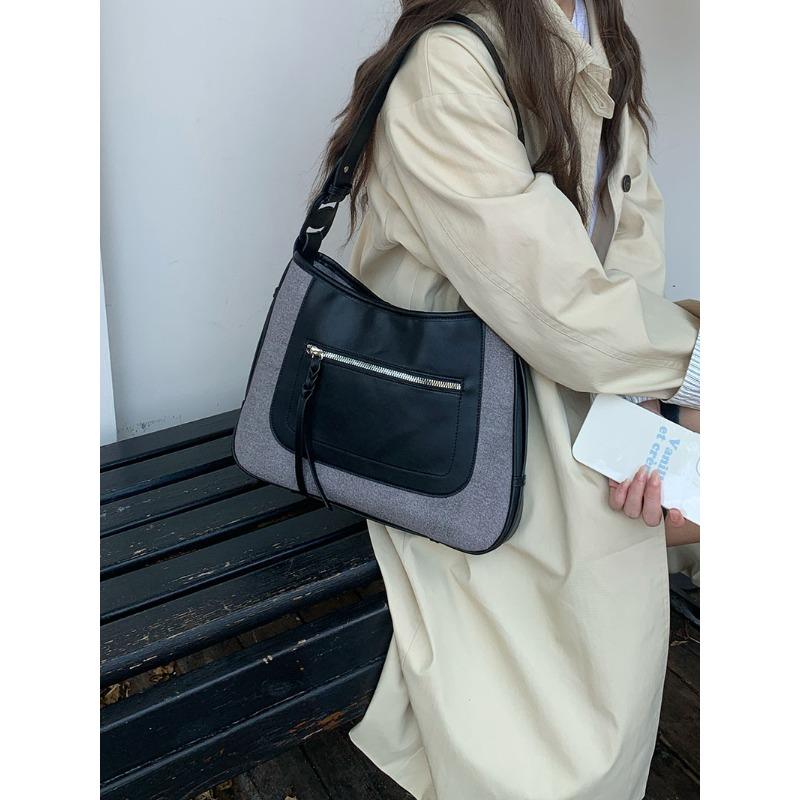 

New Autumn and Winter Retro Fashion Contrasting Saddle Bag Niche Commuting Bag Women s Versatile Casual One-shoulder Crossbody Bag