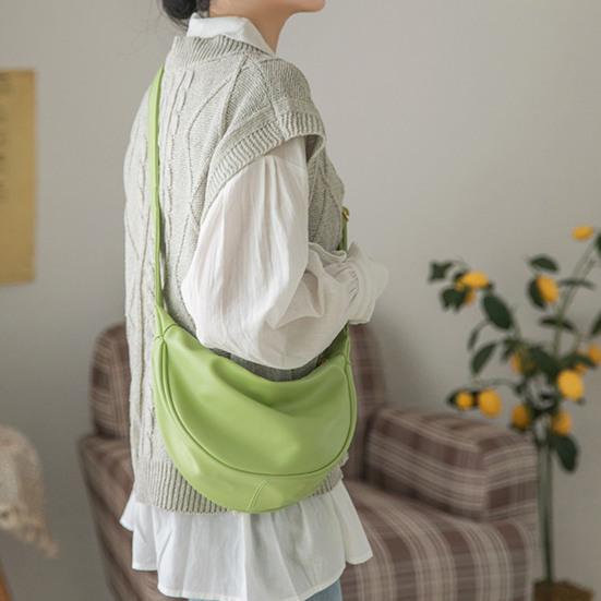 Women Messenger Bag Solid Clor Large Capacity Adjustable Shoulder Strap Crescent Bag Zipper Closure Crossbody Bag