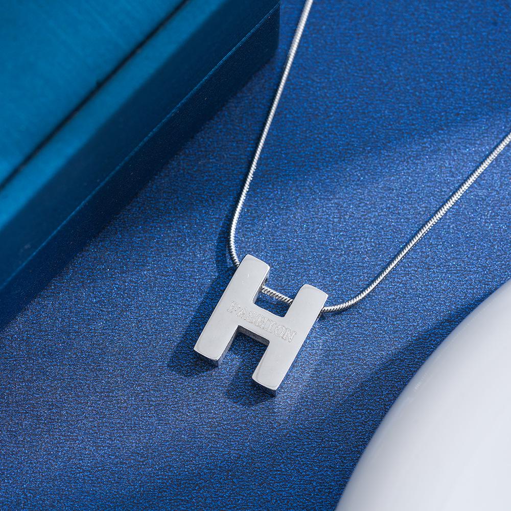 Women s Non-Fading H Letter Necklace: Korean-Japanese Inspired, Simple Yet Fashionable Snake Bone Chain Choker