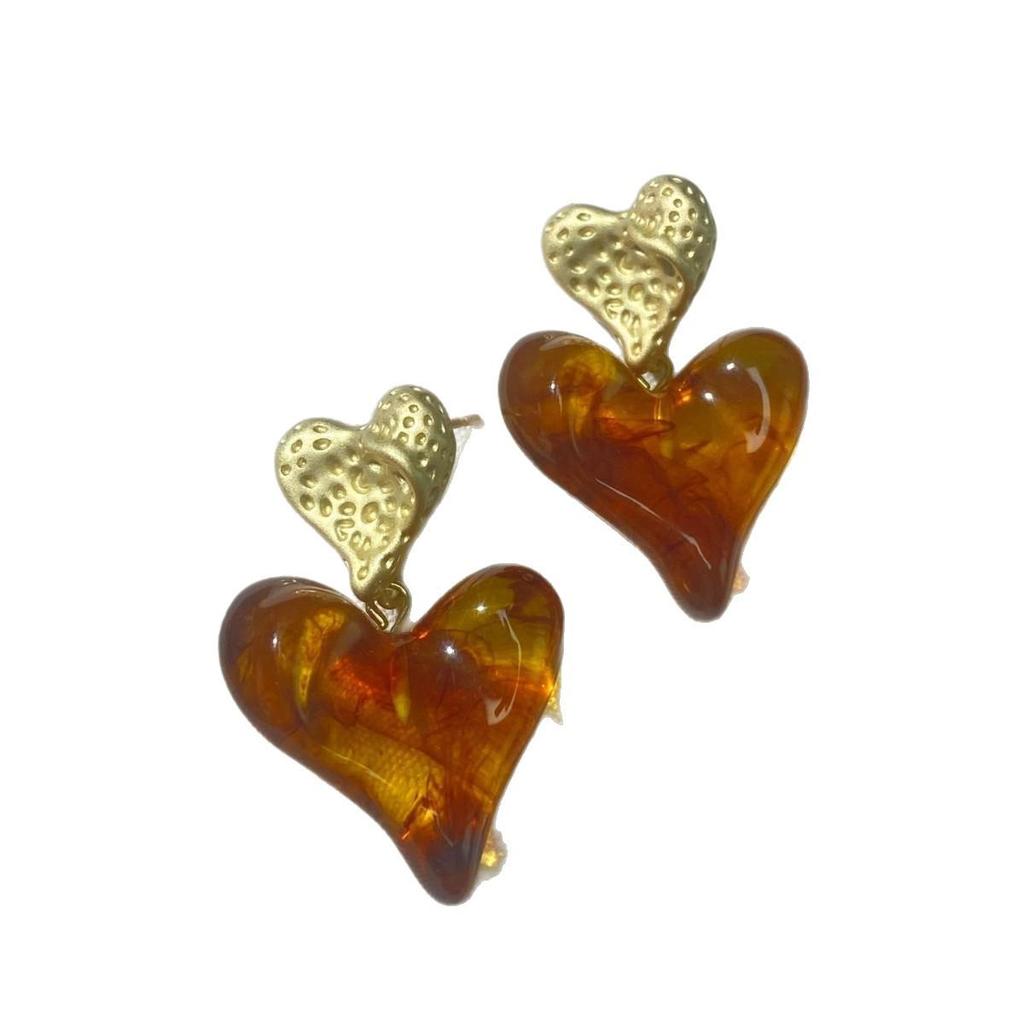 French Maillard Amber Heart Pendant Earrings – Luxe Sweet Design Matte Gold Studs for Women