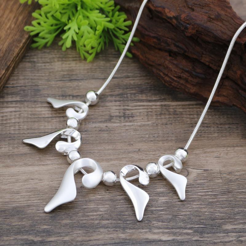 New Hollow Irregular Water Drop Necklace Women's Creative Simplicity High Sense Geometric Water Drop Necklace