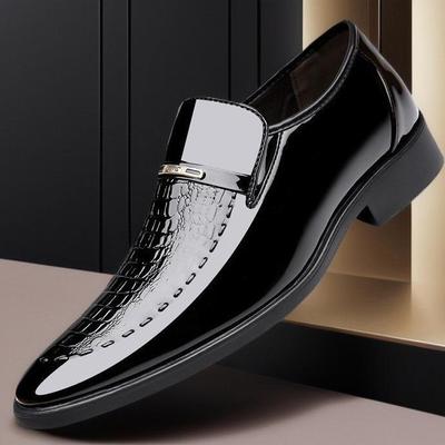 Duże skórzane buty formalne męskie typu cross-border - styl koreański, codzienne, przewiewne, błyszczące, spiczaste, modne.