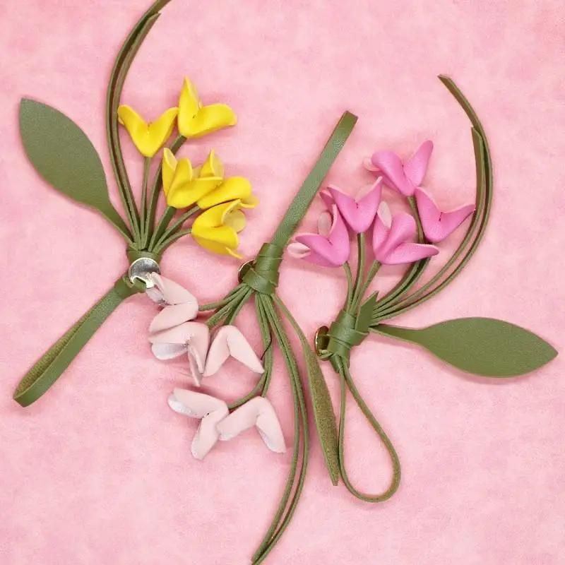 Fashion PU Leather Simulation Osmanthus Keychain Bag Pendant Decoration Artificial Flower Backpack Hanging Ornaments Gifts