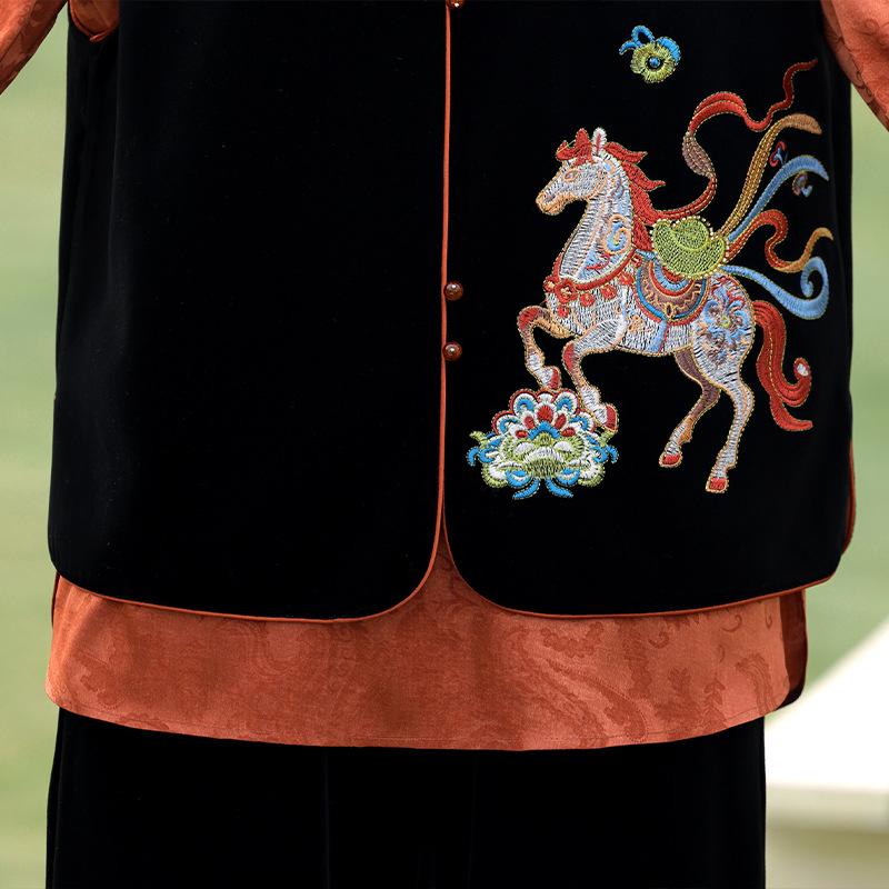 Zodiac Year Velvet Embroidered Vest for Middle-Aged Women - Color Block Stand Collar