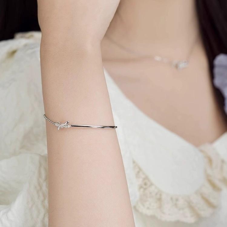 Bow Half Bracelet Bracelet Female Korean Versatile Niche Exquisite High-end Ins Style Jewelry Female