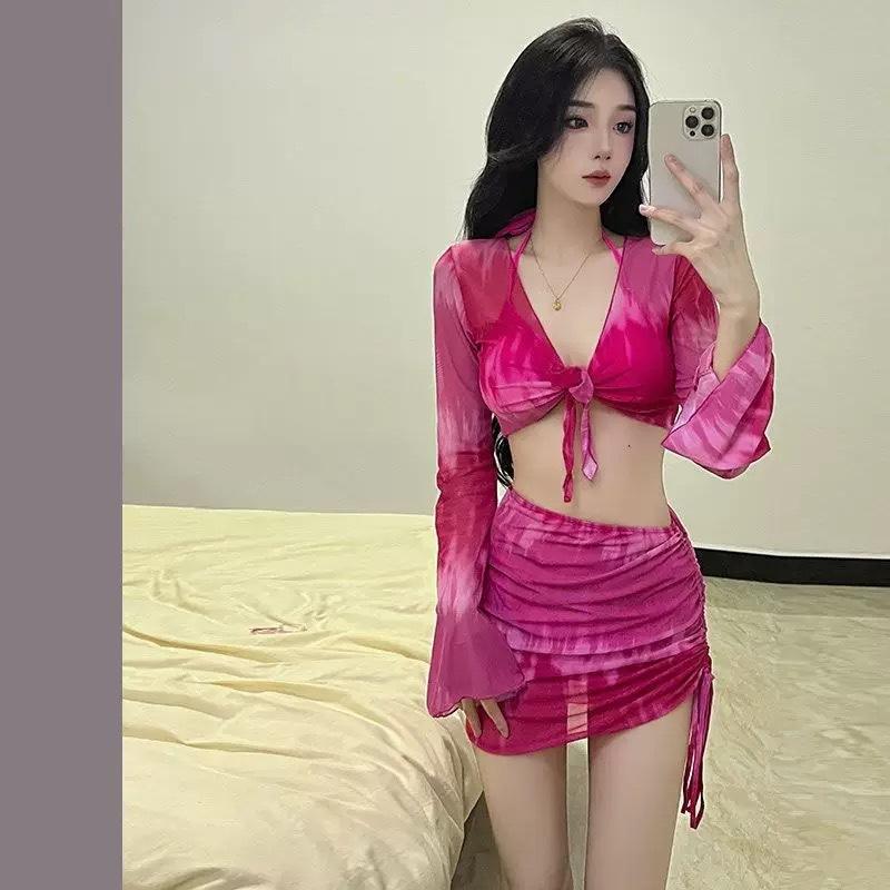 Bikini swimsuit women s seaside vacation four-piece set conservative senior sense split hot spring swimming S красный