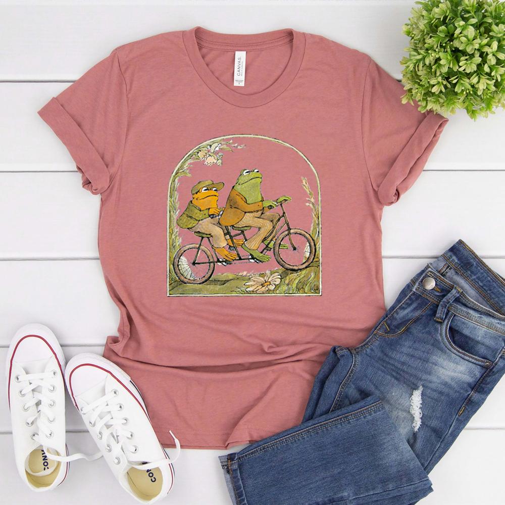 Frog and Toad Shirt Vintage Classic Book Cover TShirt Funny Frog Graphic Tee Bookish Top Short Sleeve Shirt Retro Casual Tshirt
