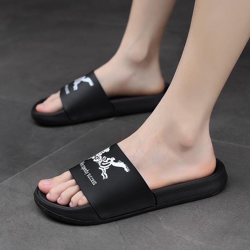 Men's XL Non-Slip Thick-Soled Summer Slippers for Outdoor, Home, and Beach
