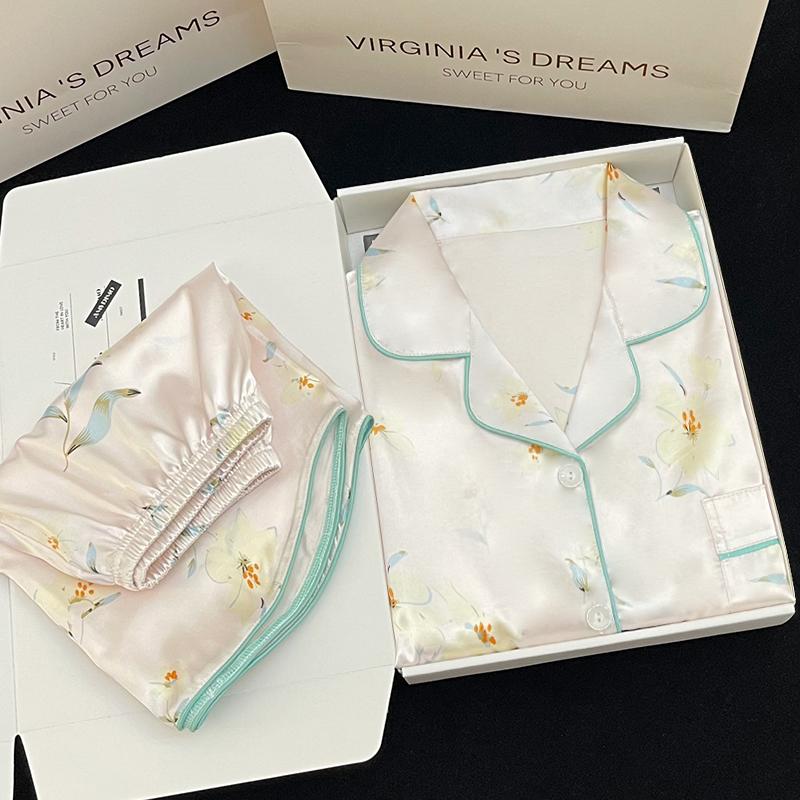 Fresh Cute Cartoon Bear Print Women's Short Pajamas Summer Female Homewear Simulated Silk Two-piece Lounges