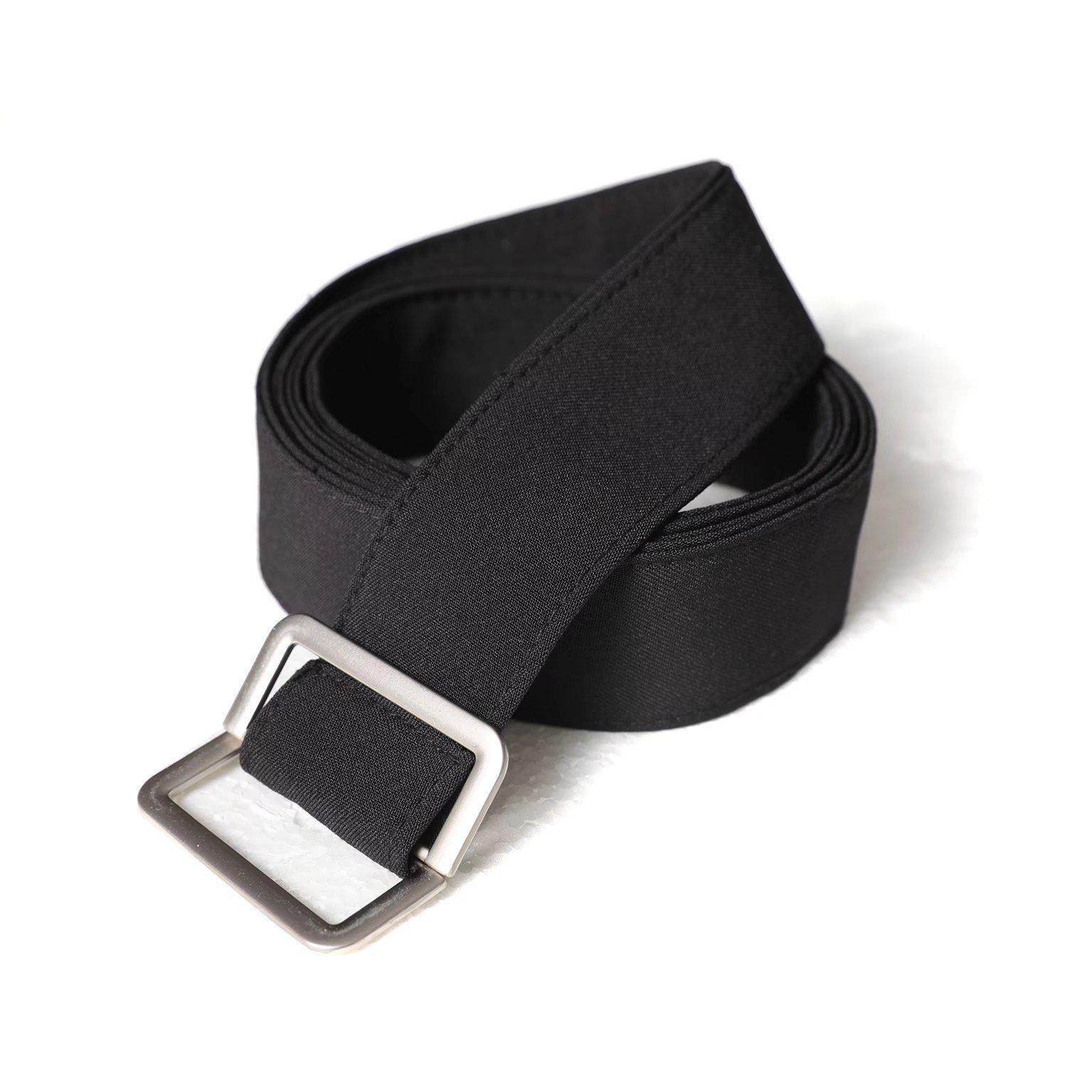 

Ремень унисекс из шерсти и вельвета с пряжкой в виде двух колец — модный и универсальный