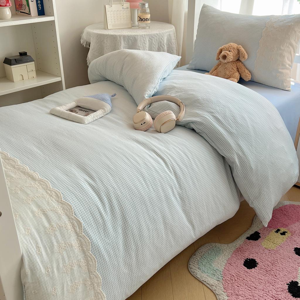 Lace Plaid Duvet Cover Set, Suitable for Bedrooms, Hotels, and  Dorms (1 Duvet Cover + 2 Pillowcases), (Inner Core Not Included)