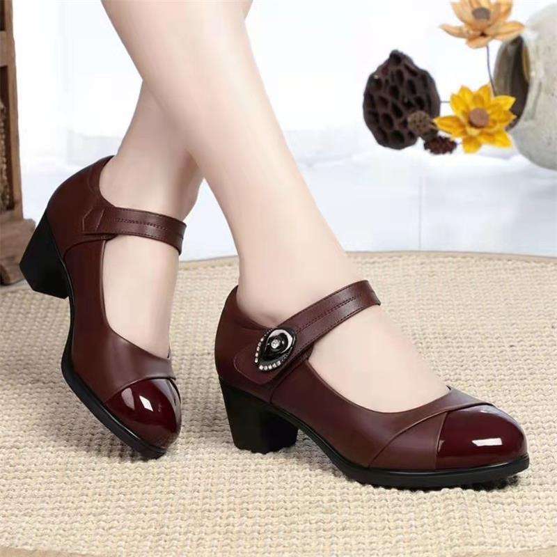 Weiches Leder Mutter Schuhe Damen Frühling und Sommer neu weiche Sohle rutschfest mittelalt Klettverschluss mittlerer Absatz Tanzschuhe dicker Absatz Arbeitsschuhe