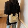 Oily leather handbag, large-capacity retro one-pack, multi-back tote bag, high-end sense child and mother bag, female messenger bag.