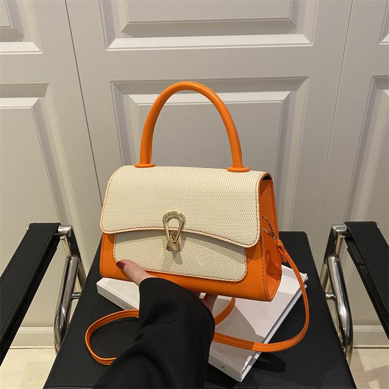 Foreign-style Indentation Lychee Pattern New 2025 Summer Lock Simple Casual Messenger Shoulder Portable Small Square Bag Woman