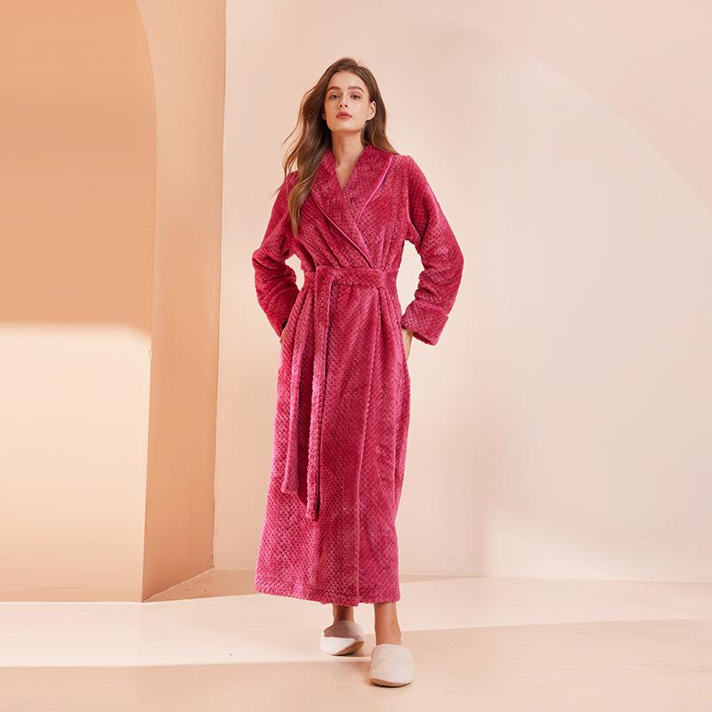 2024 Velvet Plus Size Women's Long Bathrobe - Winter European & American Style for Hotels, Salons, and Casual Wear