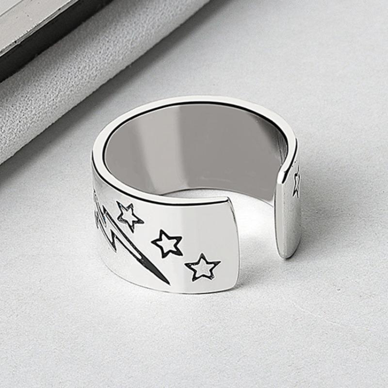 Fashion personality, wide-faced golden smiley face, jewelry, female simple temperament, Mori retro pentagram open ring