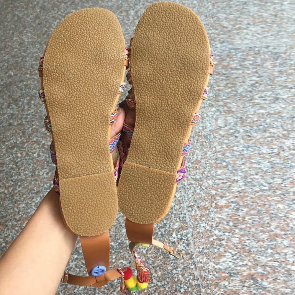 Elegantní Dámské Boho Sandály Gladiator Kožené Ploché Boty S Barevnými Pompony