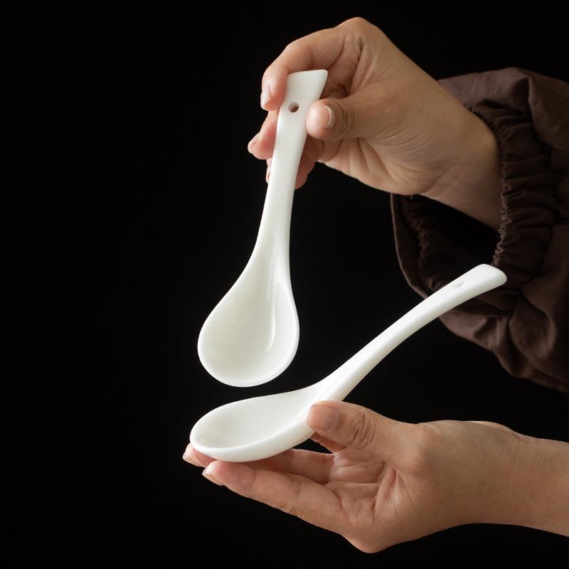 Dehua White Porcelain Ceramics: 12ml Small Soup & Teaspoon for Household & Restaurant Use