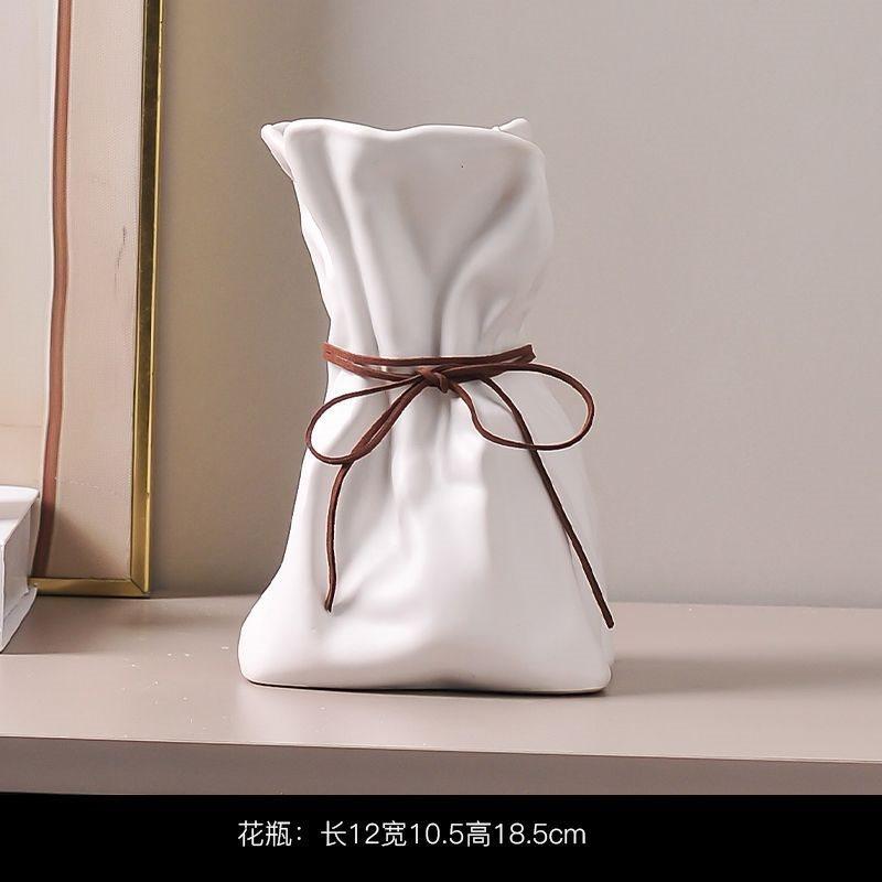 

Nordic Wind Purse Vase Simple Flowers Water Vase Art Ornaments Living Room Flower Arrangement Decoration Aesthetic Decoration білий