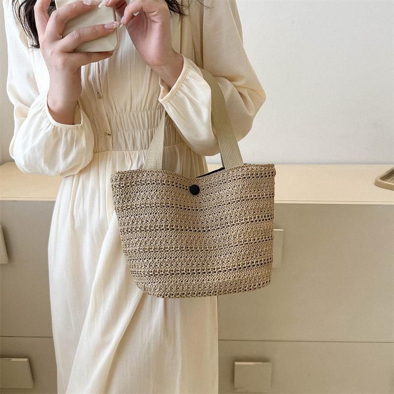 Straw Woven Large Capacity Temperament Handbag New Summer Fashion Casual Bag Popular One-shoulder Bucket Bag
