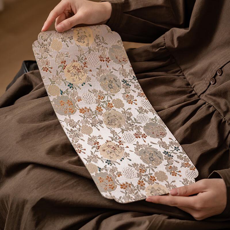 Dianthus Floral Double-Sided Tea Mat Coaster