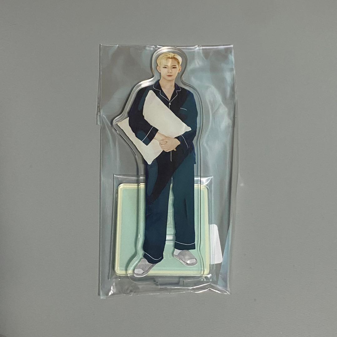 Used ONEUS IDOL Acrylic Stand