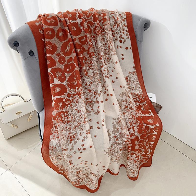 2025 New Retro Literary and Versatile Travel Photo Sunscreen Sunshade Shawl Air-conditioned Room Dual-purpose Cotton and Linen Scarf Women