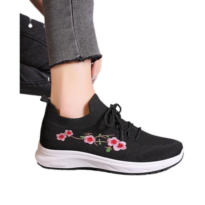 Fashion Spring Summer Yellow Shoes For Women Sports Mesh Breathable Shoes Flat Sneakers Flowers Embroidered Shoes Red Running Shoes
