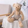 Niedlich niedlich angezogener Bär Teddybär Puppe Plüschtier kleiner weißer Hase Puppe Kinderspielhaus Puppe