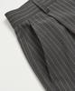 TOFFEE Single-Pleat Striped Bermuda Slacks (Grey)