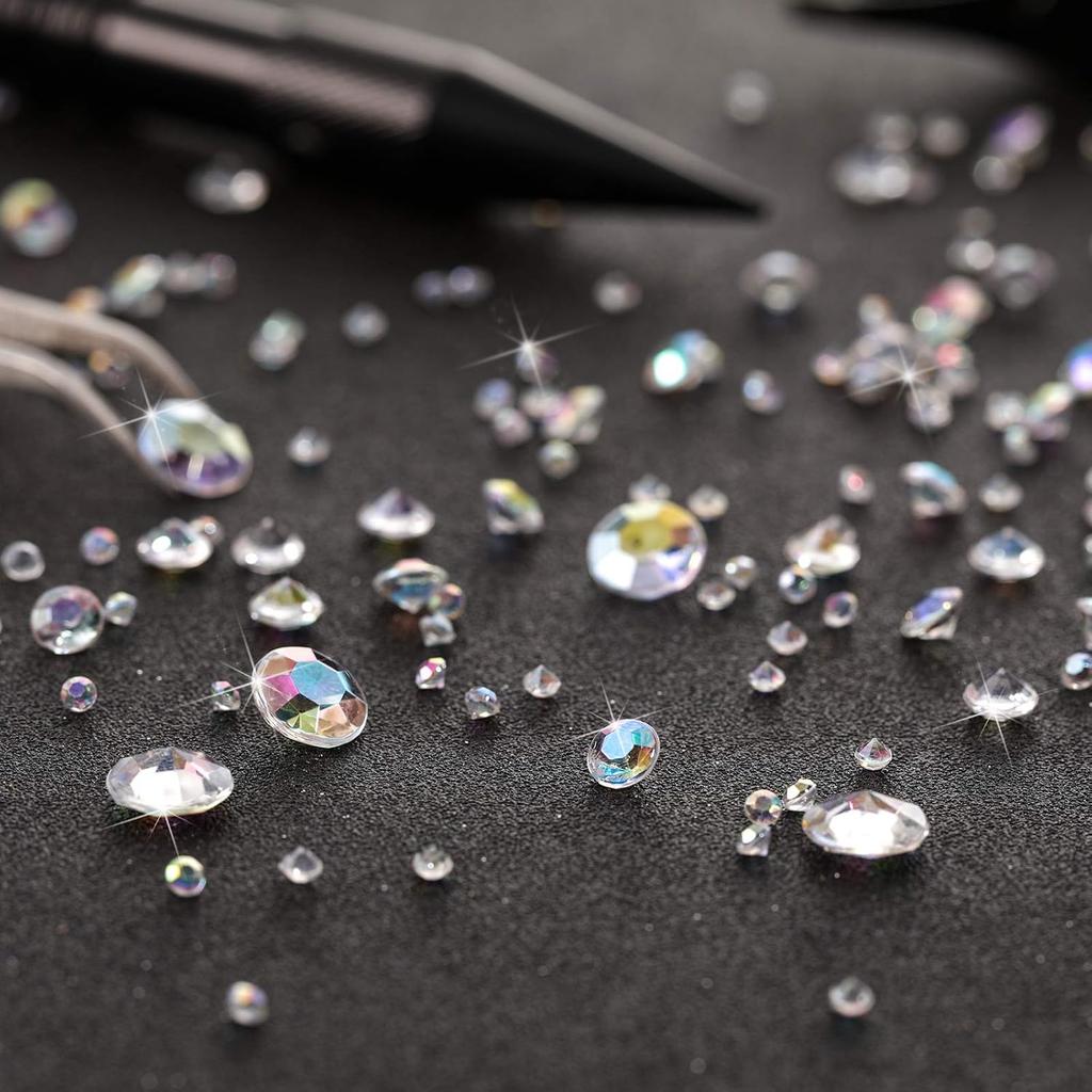 Hicarer 7000 Pieces Diamond Decorations Bling Bling Diamond Vase Filler Acrylic Gem Table Scatter Crystals in Four Sizes Table Decorations for