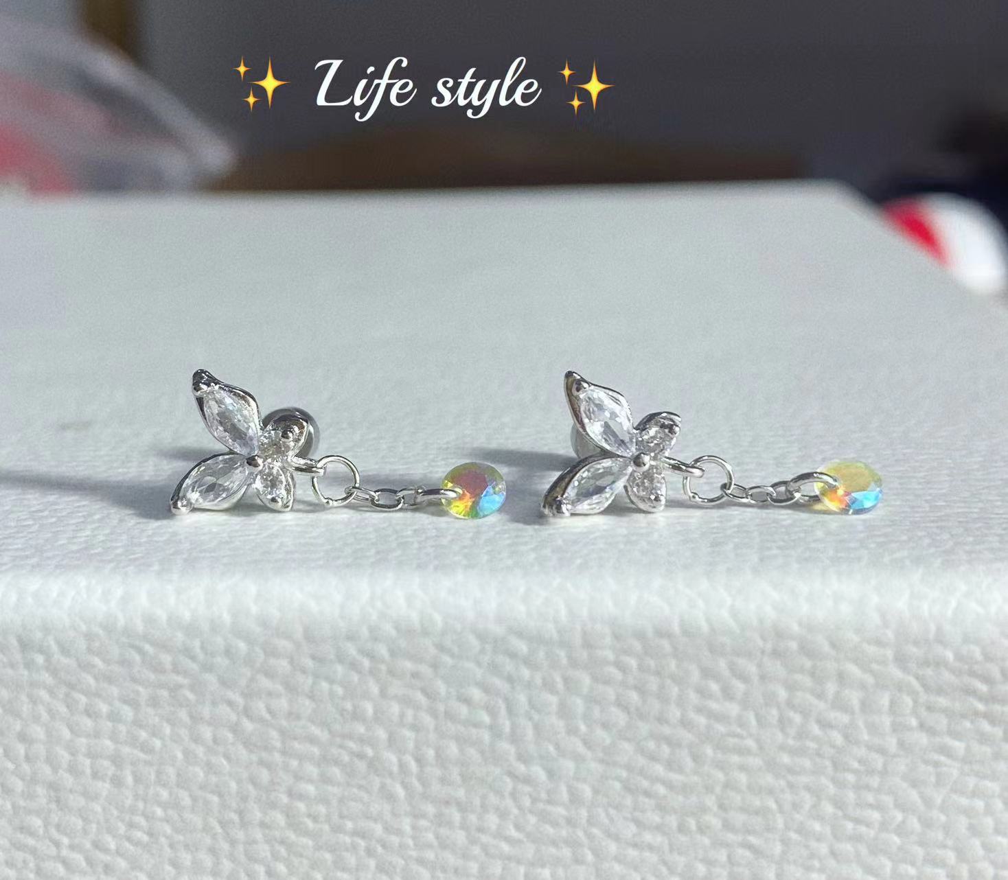 

Butterfly colorful pendant, water droplet fringed earbone nails, titanium steel cochlear nails, no need to remove earrings when sleeping, no fading