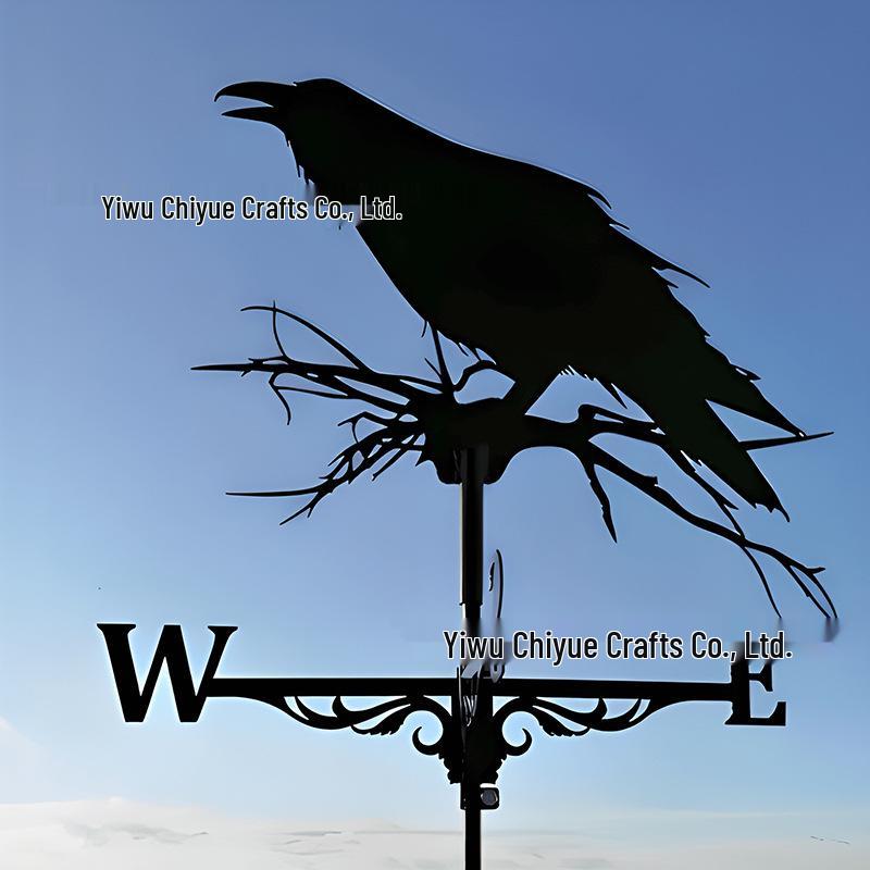 Weather Vane Ornament: Outdoor Wrought Iron Spray-Painted Roof Decoration Metal Craft