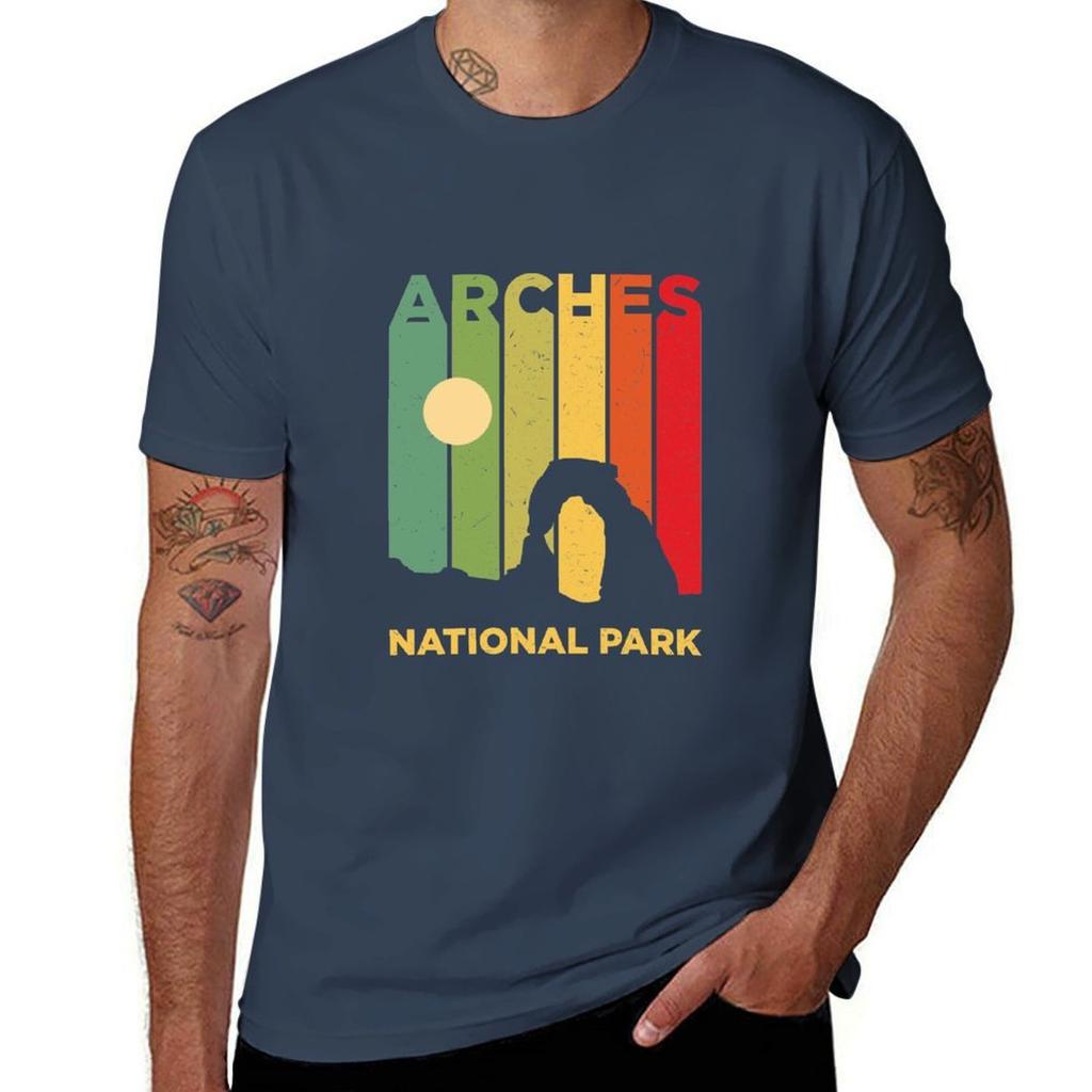 Arches National Park Moab Utah Vintage Sunset Tshirt Cool Dry Perforunisexce Tshirt