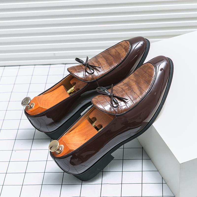 Spring Wedding Groomsmen Shoes Leather Men Casual Shoes Luxury Brand Mens All-match Flat Loafers Moccasins Slip on Driving Shoes
