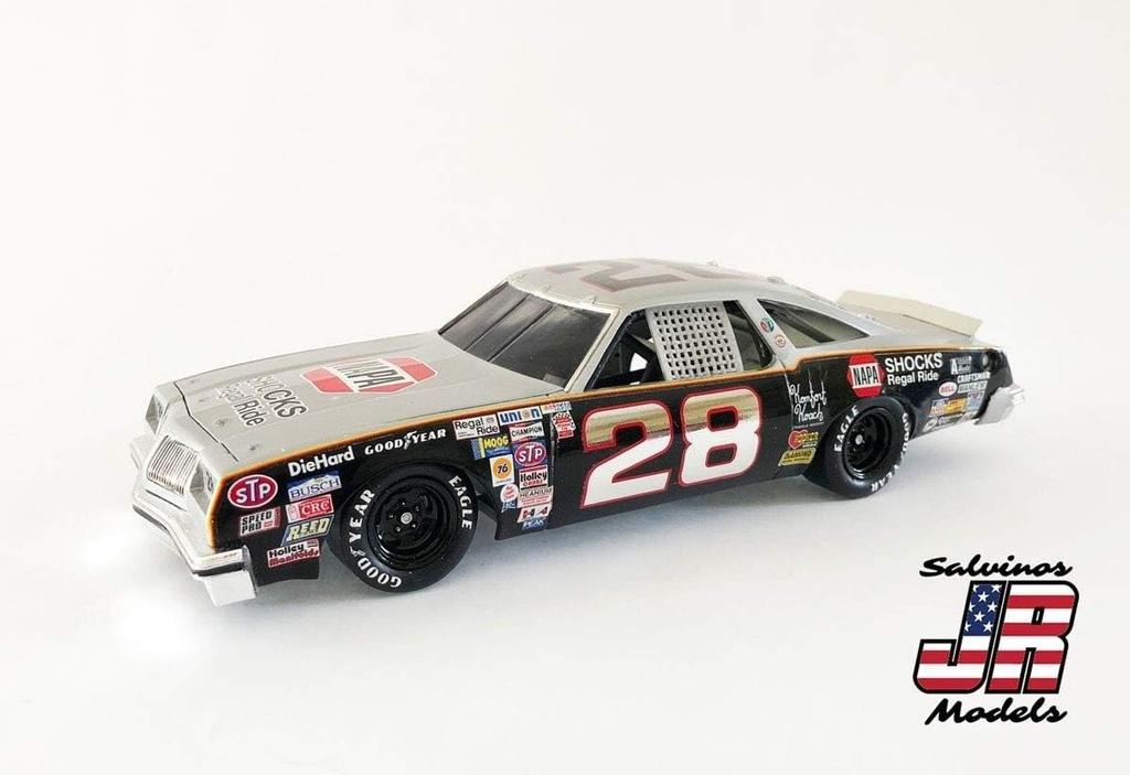 Salvinos Model Scale Plastic Model 1980 NASCAR Winning Car Oldsmobile 442 Buddy Baker Gray Ghost J.R. 1/25 Kit (SJMBBO1980D)