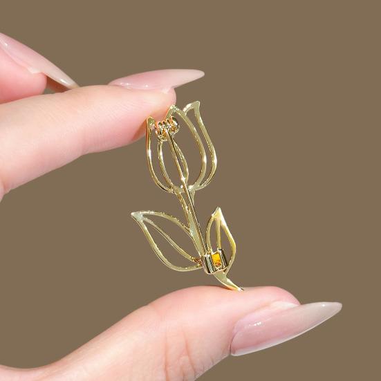 Brooch Hollow Tulip Design Anti-Wear Lapel Pin Sweaters Collars Hats Bags Coats Scarves Badge Versatile Accessory